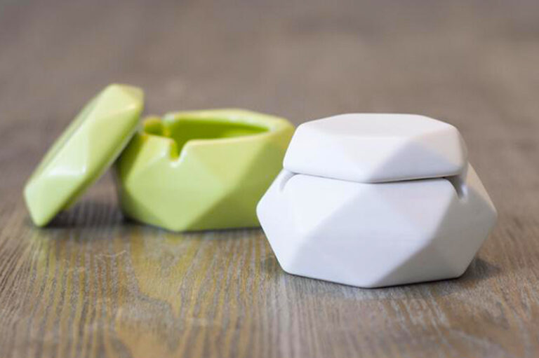 25 Cool Ashtrays for Stoners Ideas for Weed • Stoners Rotation