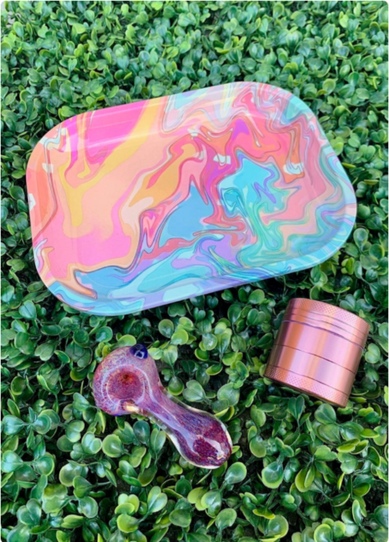 22 Cool Rolling Trays for Stoners • Stoners Rotation