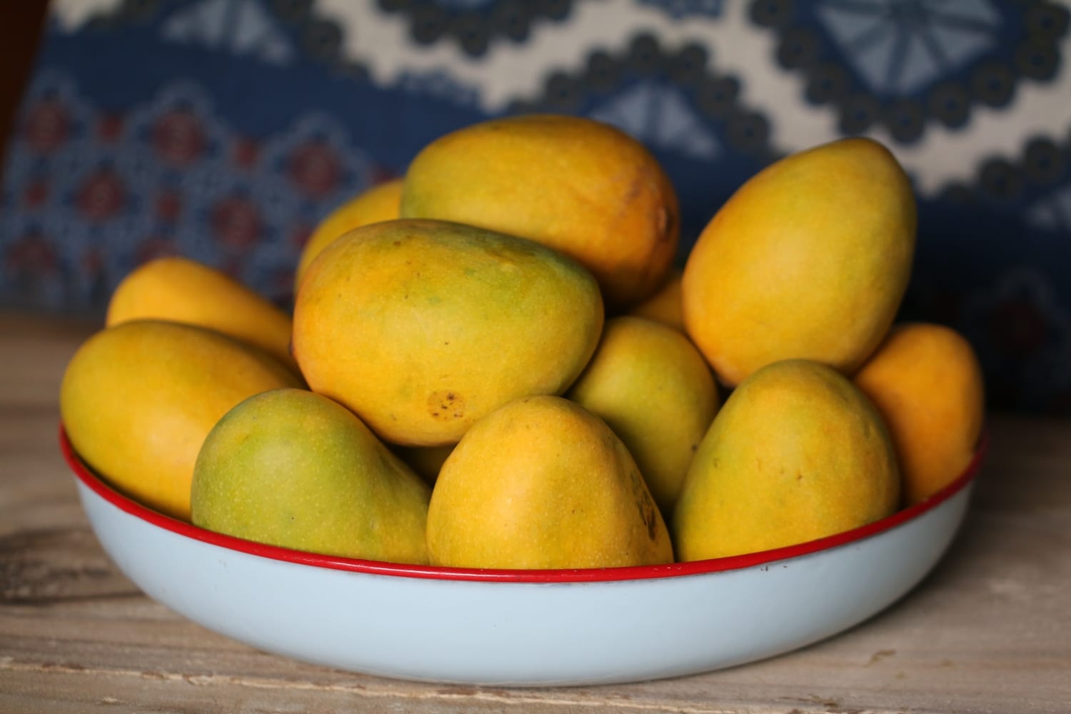 bowl of mangoes