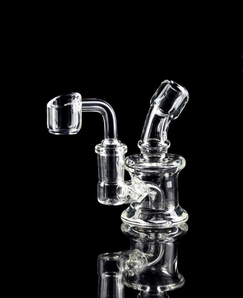 nano dab rig with quartz banger