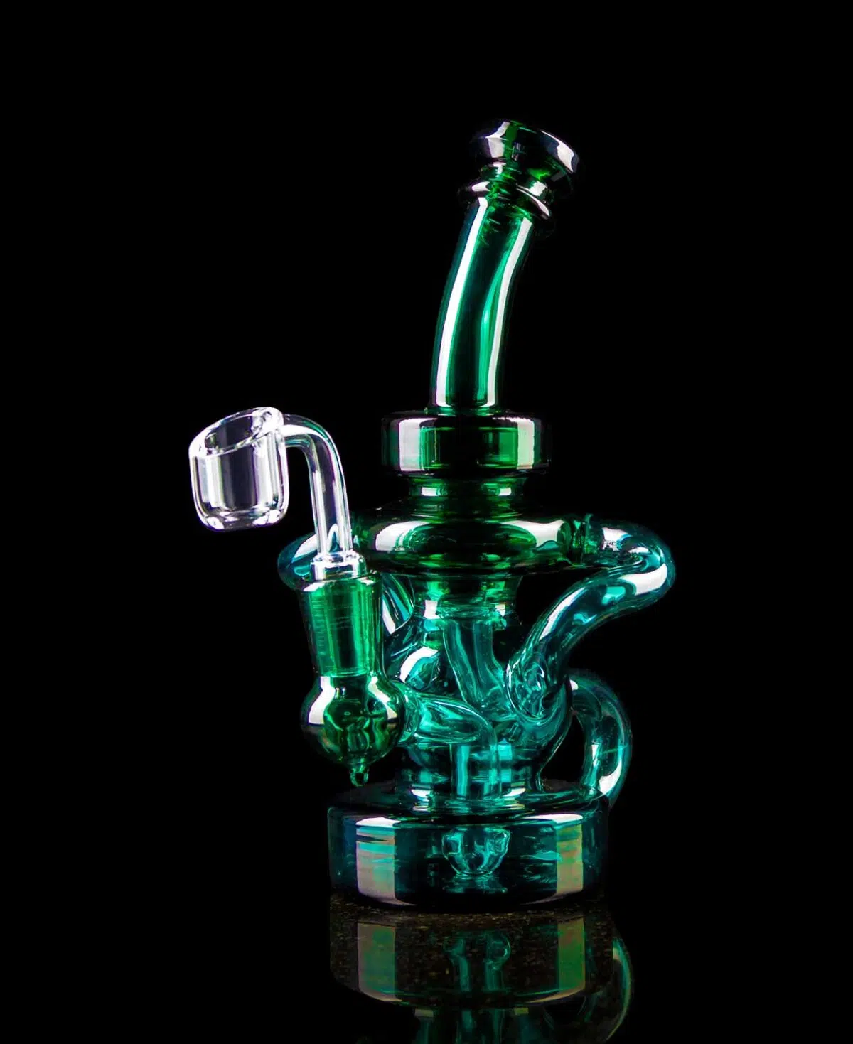 recycler dab rig in emerald color with thick quartz banger