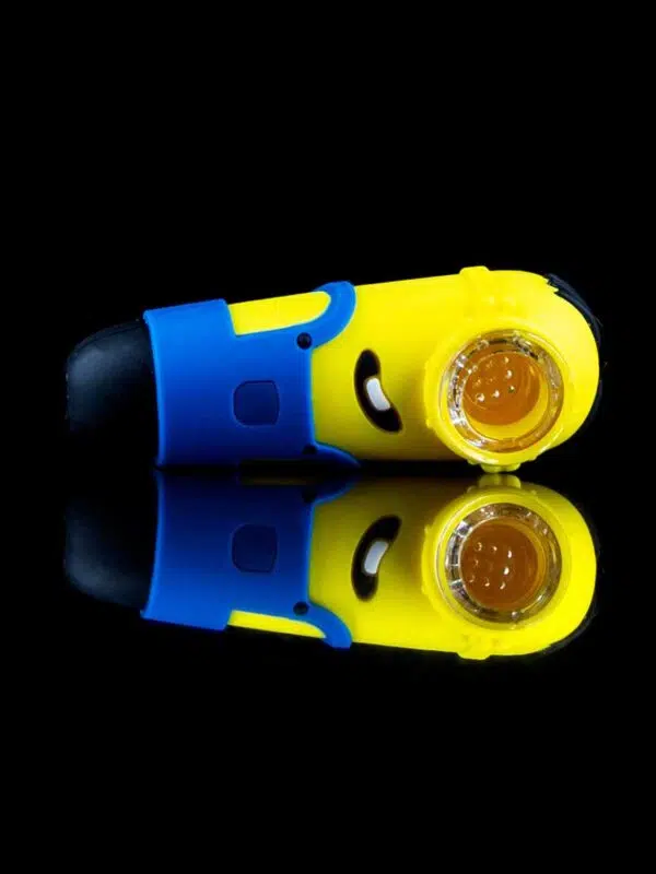 minion pipe with glass bowl