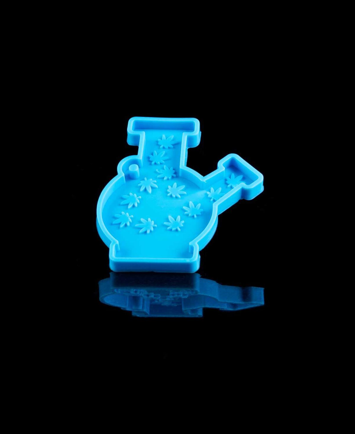 silicone bong mold with weed leaves detail