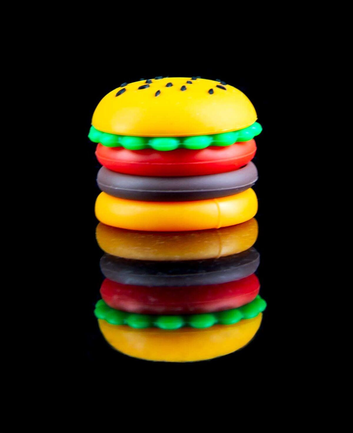 hamburger dab container with patty and bun