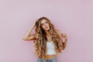 woman with long blonde hair