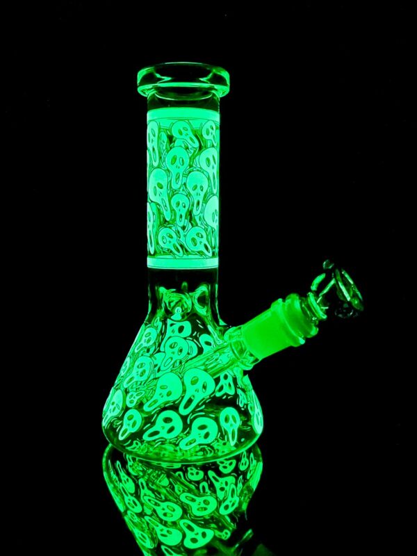 ghost bong with trippy glowing faces design