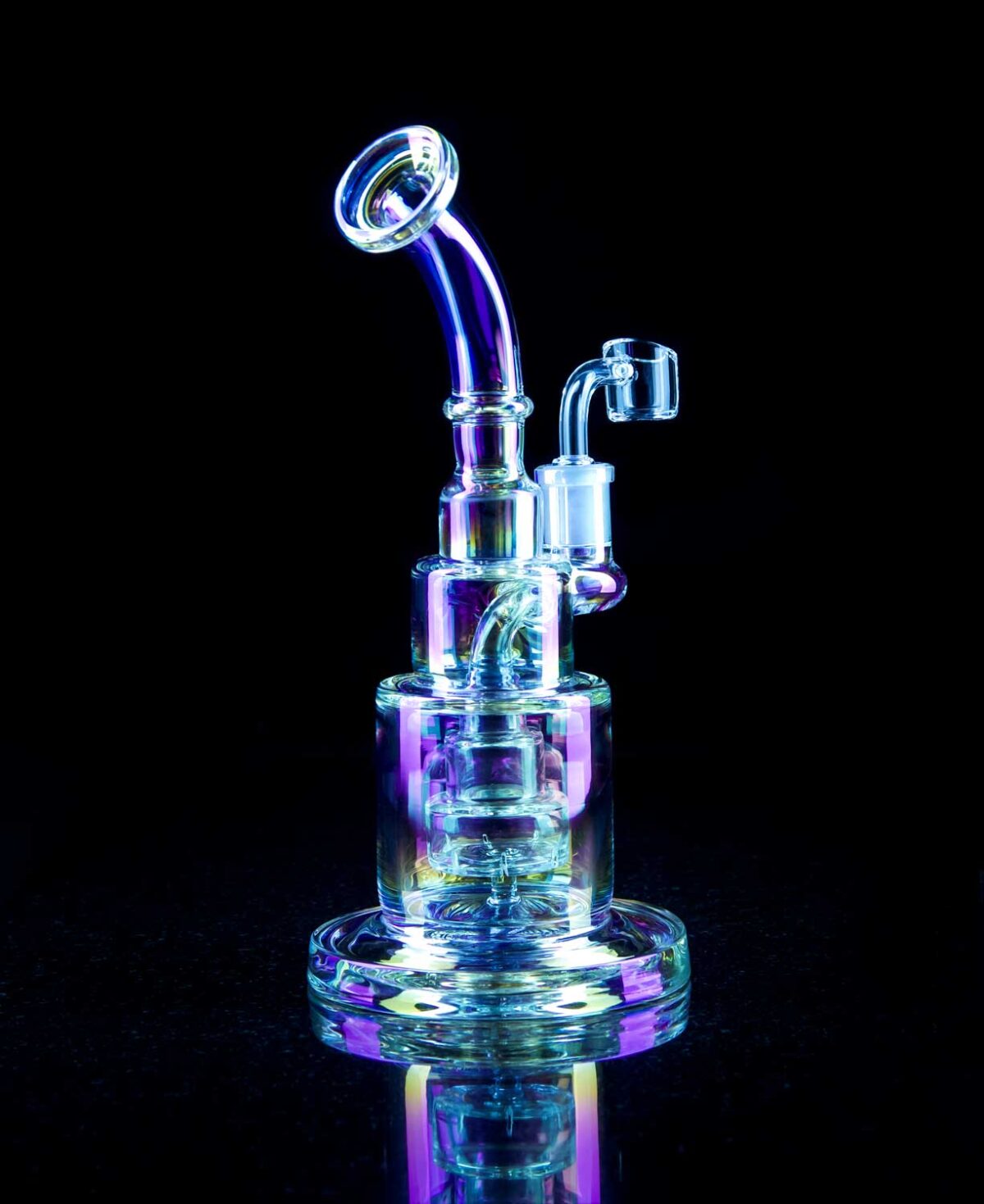 iridescent rig in cake shape