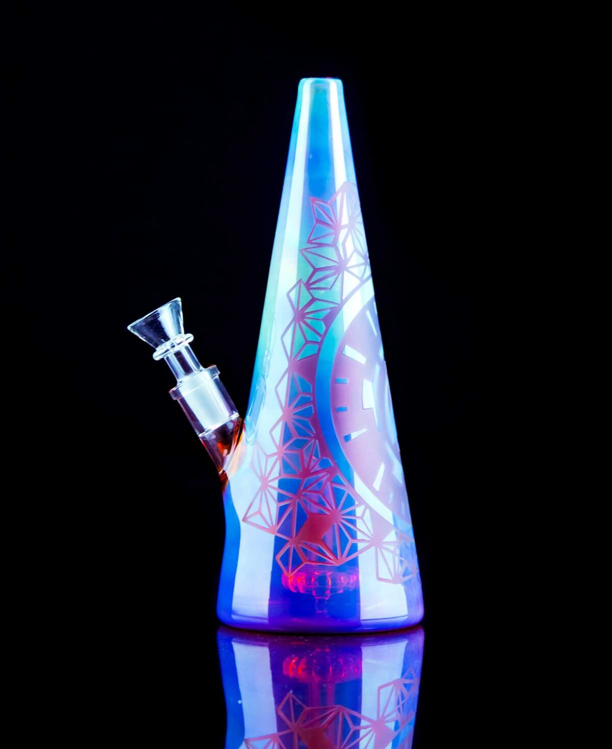 cone shaped bong with prism pattern