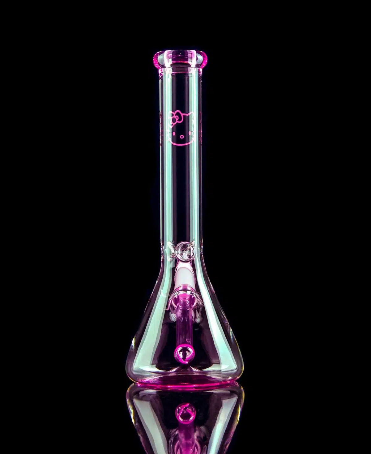 pink hello kitty dab rig with pink mouthpiece and base