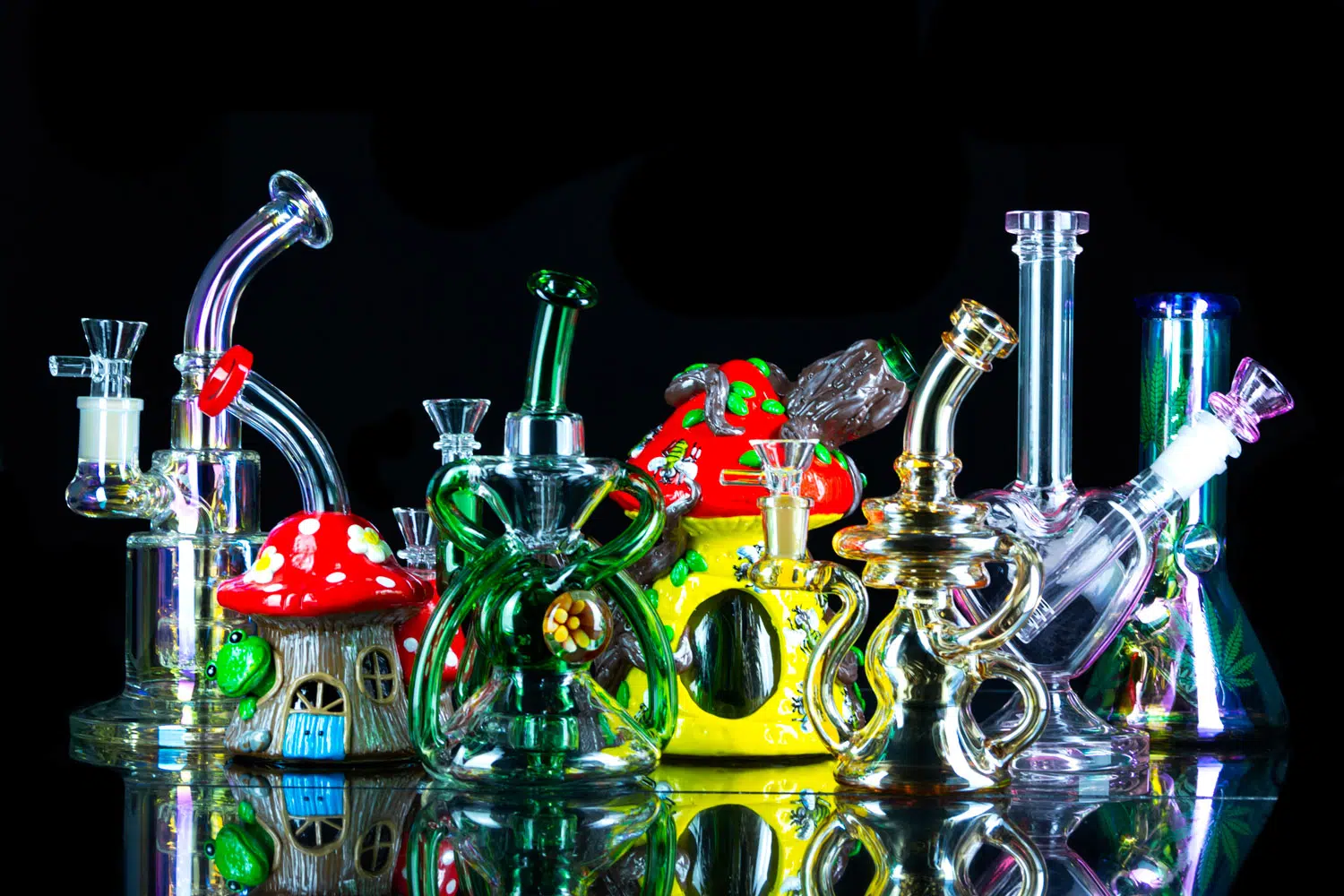Small bongs for sale on black table