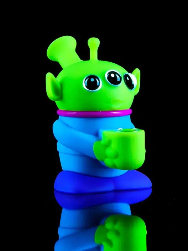 alien bongs made from food grade silicone