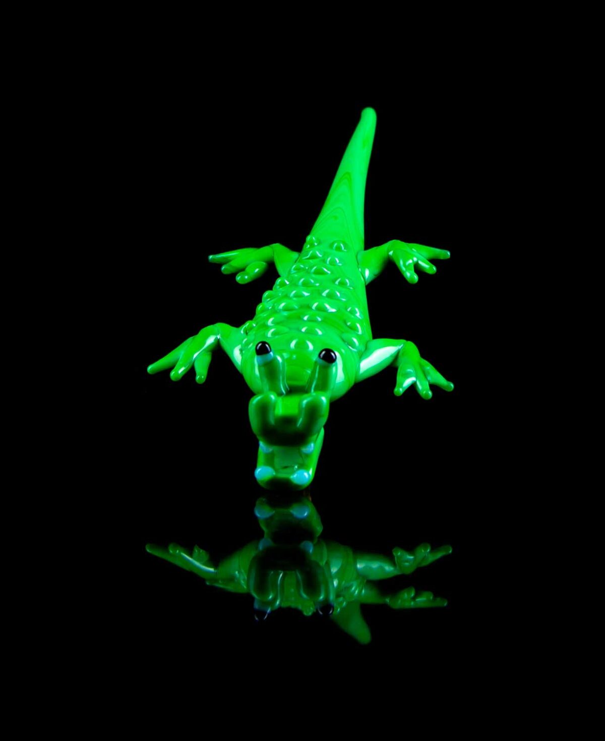alligator glass dab tool facing front