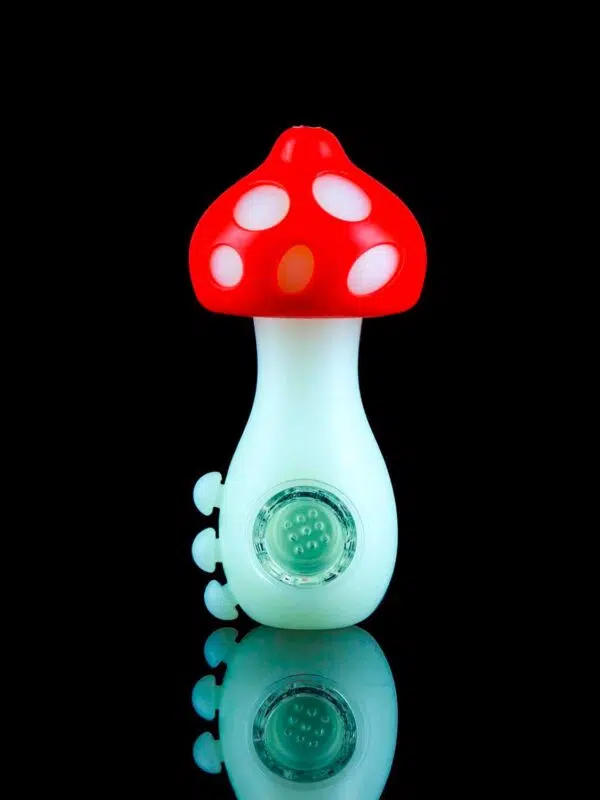 red mushroom pipe