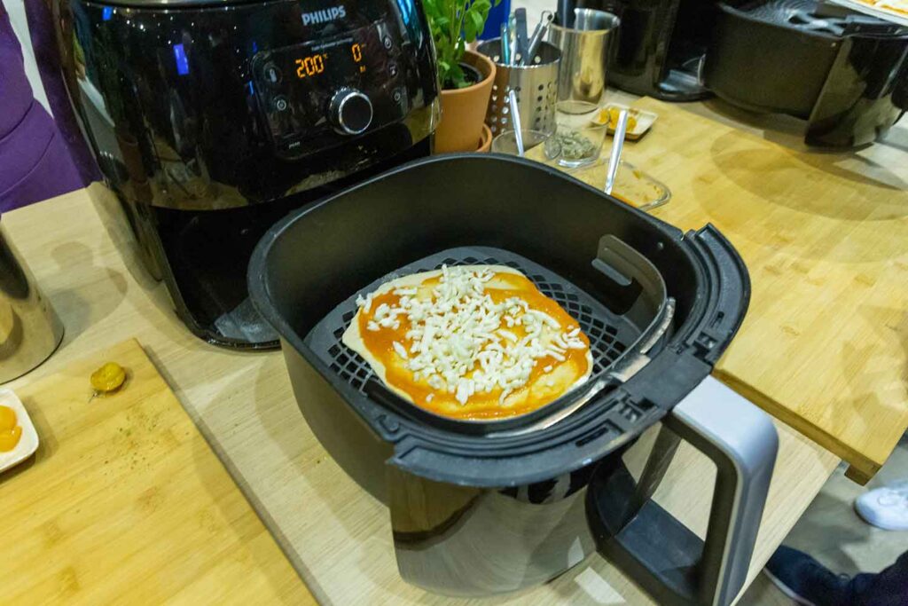 making a pizza in air fryer