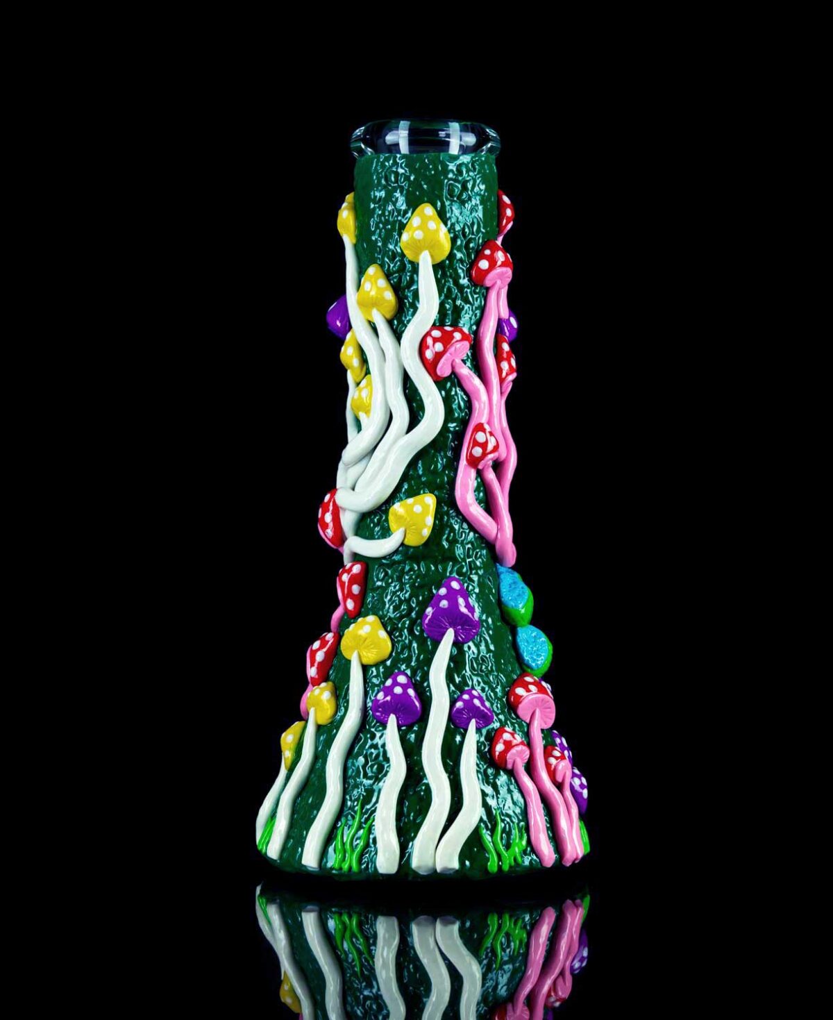 7mm bong with hand painted mushroom details